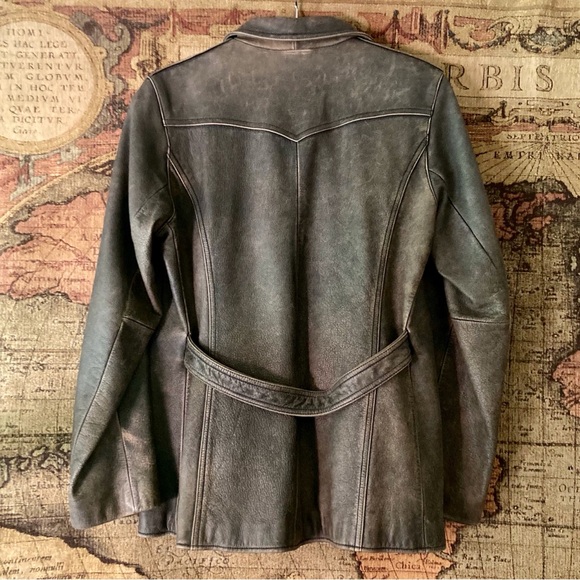 Distressed Leather jacket like new women’s - Picture 2 of 15